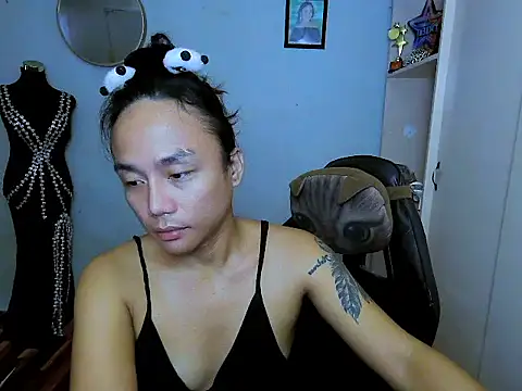 Snapshot of YourNikkieXxx chatting on December 20, 10:17 pm YourNikkieXxx online show from December 20, 10:17 pm