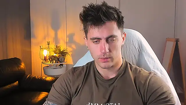 Oscar Miller  online show from October 17, 8:55 pm