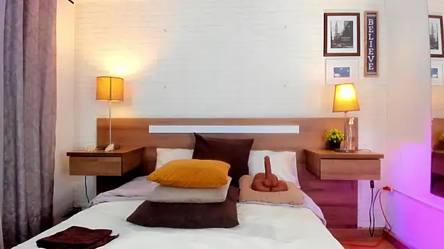 JenniferAuriston online show from January 9, 9:38 pm