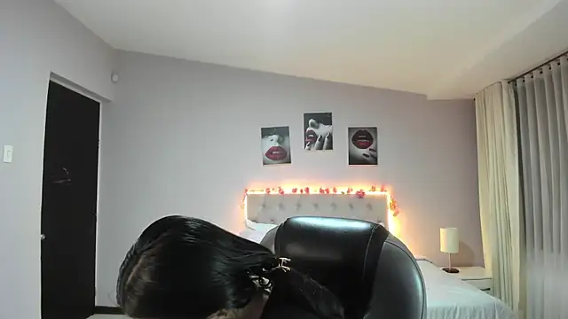 Miss Cataleya   online show from May 8, 11:37 am