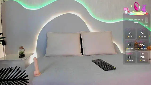 Tyler gus online show from September 14, 12:37 pm