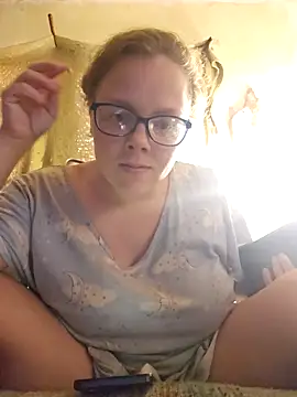 countrymomma online show from October 8, 3:42 pm