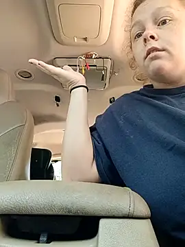 countrymomma online show from April 22, 3:46 pm