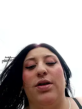 megan fox5 online show from October 30, 3:35 pm