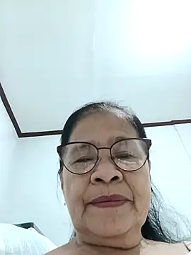 Snapshot of Sweet-Lita50 chatting on February 20, 11:54 am Sweet-Lita50 online show from February 20, 11:54 am