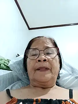 Snapshot of Sweet-Lita50 chatting on March 8, 2:04 am Sweet-Lita50 online show from March 8, 2:04 am