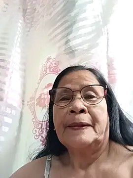 Snapshot of Sweet-Lita50 chatting on March 9, 4:49 am Sweet-Lita50 online show from March 9, 4:49 am