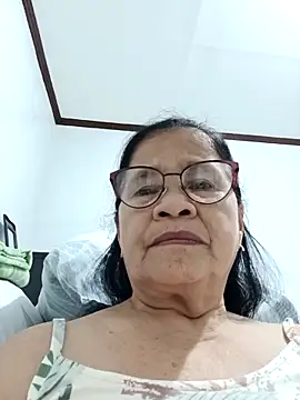 Snapshot of Sweet-Lita50 chatting on March 11, 11:49 am Sweet-Lita50 online show from March 11, 11:49 am