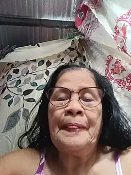 Snapshot of Sweet-Lita50 chatting on July 2, 2:44 am Sweet-Lita50 online show from July 2, 2:44 am