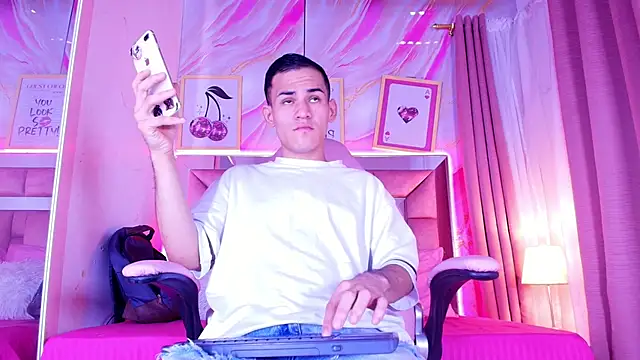 alessandro musk online show from April 30, 8:48 pm