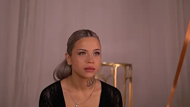 NickyBenz online show from September 28, 5:40 pm