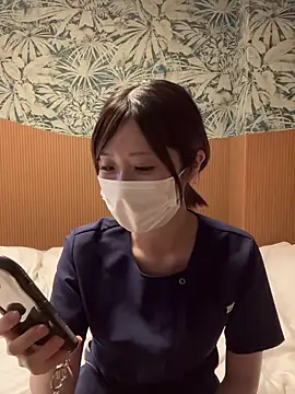 mei chan a online show from September 14, 1:43 pm