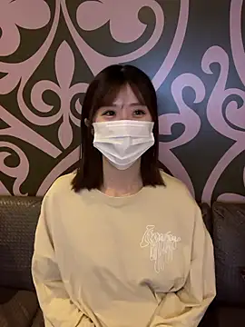 mei chan a online show from September 26, 12:20 pm