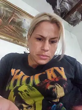 Snapshot of toomuchofafreak chatting on October 12, 1:54 pm toomuchofafreak online show from October 12, 1:54 pm