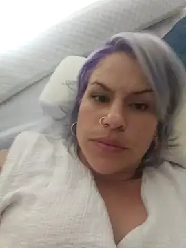 Snapshot of toomuchofafreak chatting on October 22, 2:45 am toomuchofafreak online show from October 22, 2:45 am