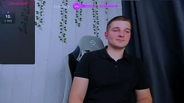 Snapshot of Your_Claddagh chatting on November 2, 5:37 pm Your Claddagh online show from November 2, 5:37 pm