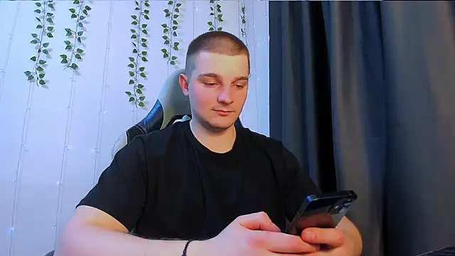 Your Claddagh online show from March 9, 7:51 pm