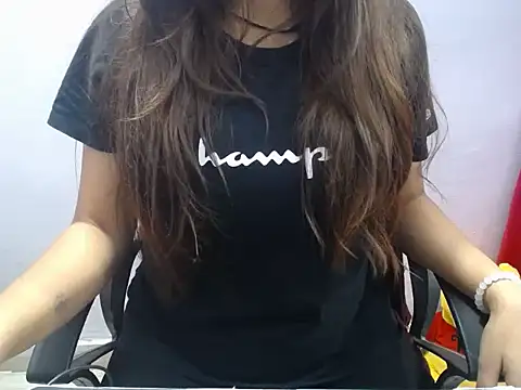 Snapshot of sweetpihu chatting on April 1, 7:11 pm sweetpihu online show from April 1, 7:11 pm