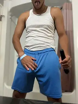 Snapshot of StrokingDaddy4 chatting on June 19, 4:00 pm StrokingDaddy4 online show from June 19, 4:00 pm