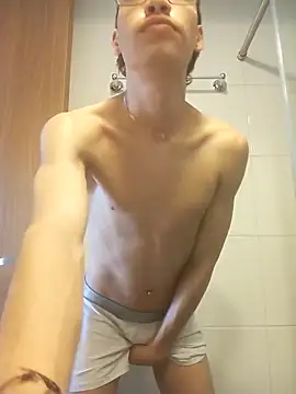 Snapshot of brooklyn_777 chatting on April 3, 3:54 pm brooklyn 777 online show from April 3, 3:54 pm