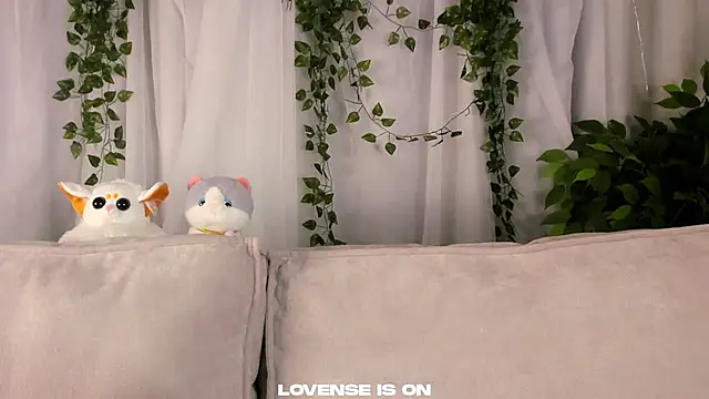 Snapshot of ElizSpieth chatting on October 24, 1:24 am ElizSpieth online show from October 24, 1:24 am