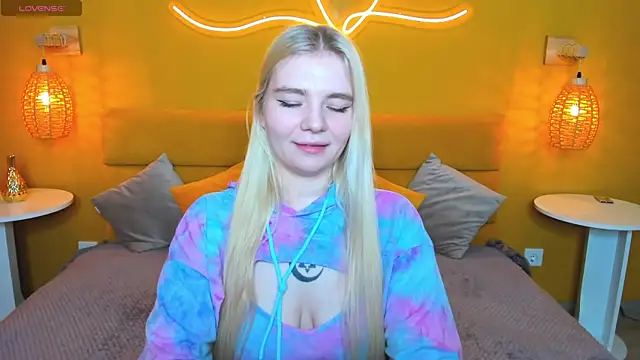 RuthBryant online show from November 9, 1:04 am