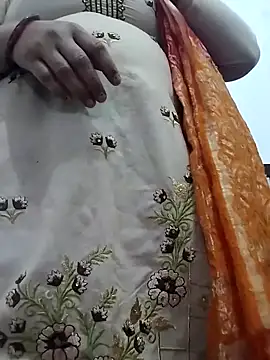 rani8008 online show from March 9, 2:04 am