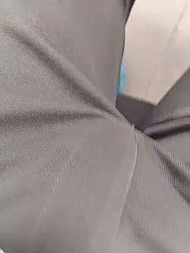 Snapshot of themasklover chatting on February 27, 8:14 am themasklover online show from February 27, 8:14 am