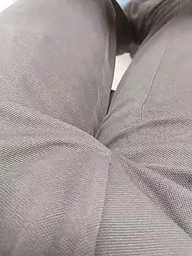 Snapshot of themasklover chatting on February 28, 8:04 am themasklover online show from February 28, 8:04 am