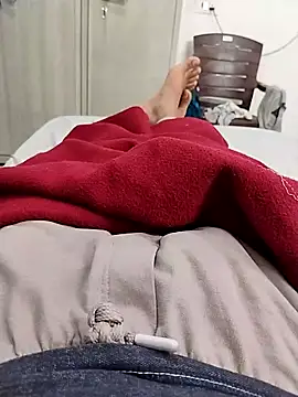 Snapshot of themasklover chatting on March 1, 8:16 am themasklover online show from March 1, 8:16 am