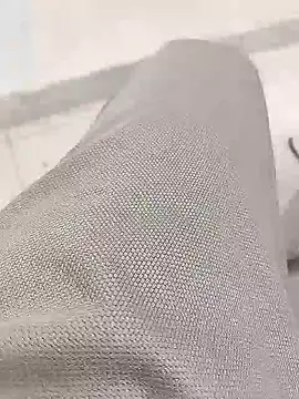 Snapshot of themasklover chatting on April 3, 5:16 am themasklover online show from April 3, 5:16 am