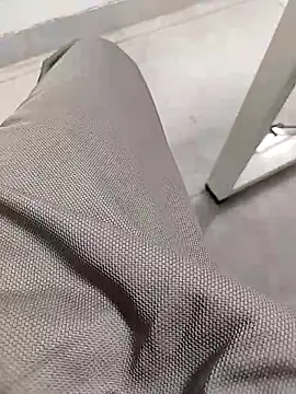 Snapshot of themasklover chatting on April 4, 6:00 am themasklover online show from April 4, 6:00 am