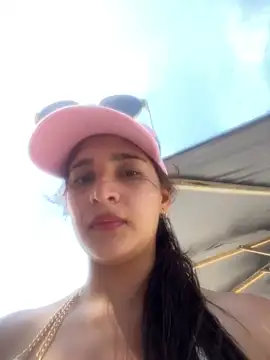 samaantha lux online show from February 25, 6:50 pm