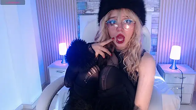 Snapshot of rihonna_hs8 chatting on September 20, 1:01 pm rihonna hs8 online show from September 20, 1:01 pm