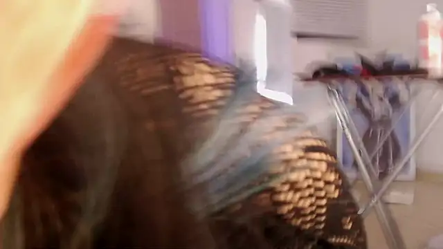 Snapshot of rihonna_hs8 chatting on October 21, 1:01 pm rihonna hs8 online show from October 21, 1:01 pm