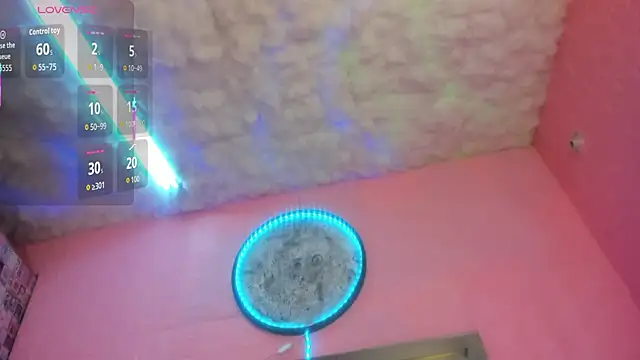 Snapshot of Nicole_Rosales chatting on February 16, 6:37 pm Nicole Rosales online show from February 16, 6:37 pm