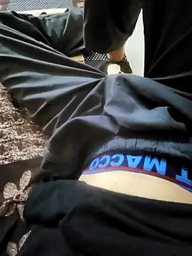 coupleyug online show from September 20, 8:37 am