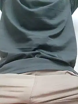 coupleyug online show from December 21, 10:33 am