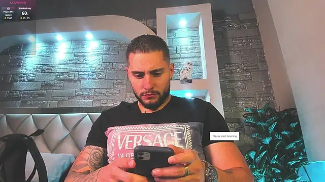 Snapshot of dominic_de_luca chatting on September 16, 3:07 am dominic de luca online show from September 16, 3:07 am