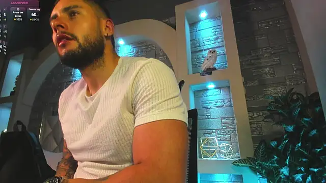 Snapshot of dominic_de_luca chatting on September 19, 3:08 am dominic de luca online show from September 19, 3:08 am