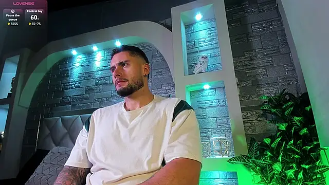 Snapshot of dominic_de_luca chatting on September 27, 2:05 am dominic de luca online show from September 27, 2:05 am