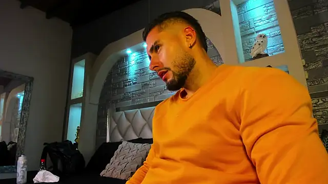 Snapshot of dominic_de_luca chatting on September 29, 2:06 am dominic de luca online show from September 29, 2:06 am