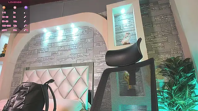 Snapshot of dominic_de_luca chatting on October 14, 3:29 am dominic de luca online show from October 14, 3:29 am