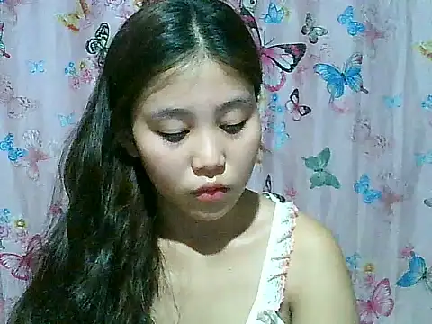 Snapshot of SexyAsianPussy4u chatting on July 2, 12:10 am SexyAsianPussy4u online show from July 2, 12:10 am