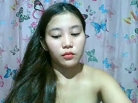 Snapshot of SexyAsianPussy4u chatting on July 3, 12:28 am SexyAsianPussy4u online show from July 3, 12:28 am
