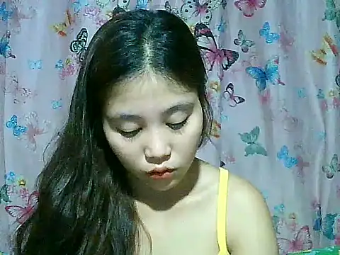 Snapshot of SexyAsianPussy4u chatting on July 25, 11:35 pm SexyAsianPussy4u online show from July 25, 11:35 pm