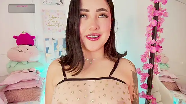 Snapshot of justonecute chatting on September 12, 12:44 am justonecute online show from September 12, 12:44 am