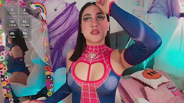 Snapshot of justonecute chatting on October 9, 1:58 am justonecute online show from October 9, 1:58 am