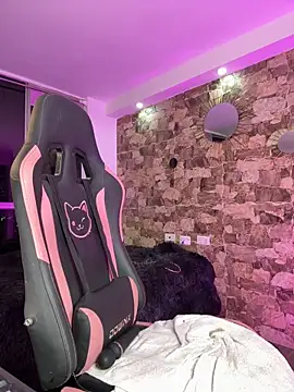 samiacooper25 online show from April 3, 3:04 am