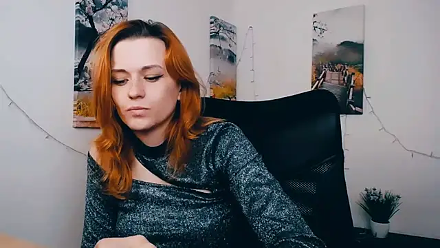 PeppyMia online show from May 12, 4:53 am